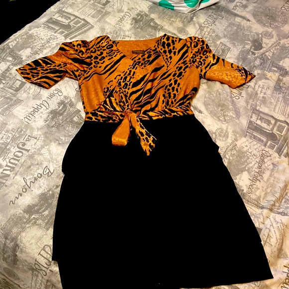 Dress - Picture 1 of 3